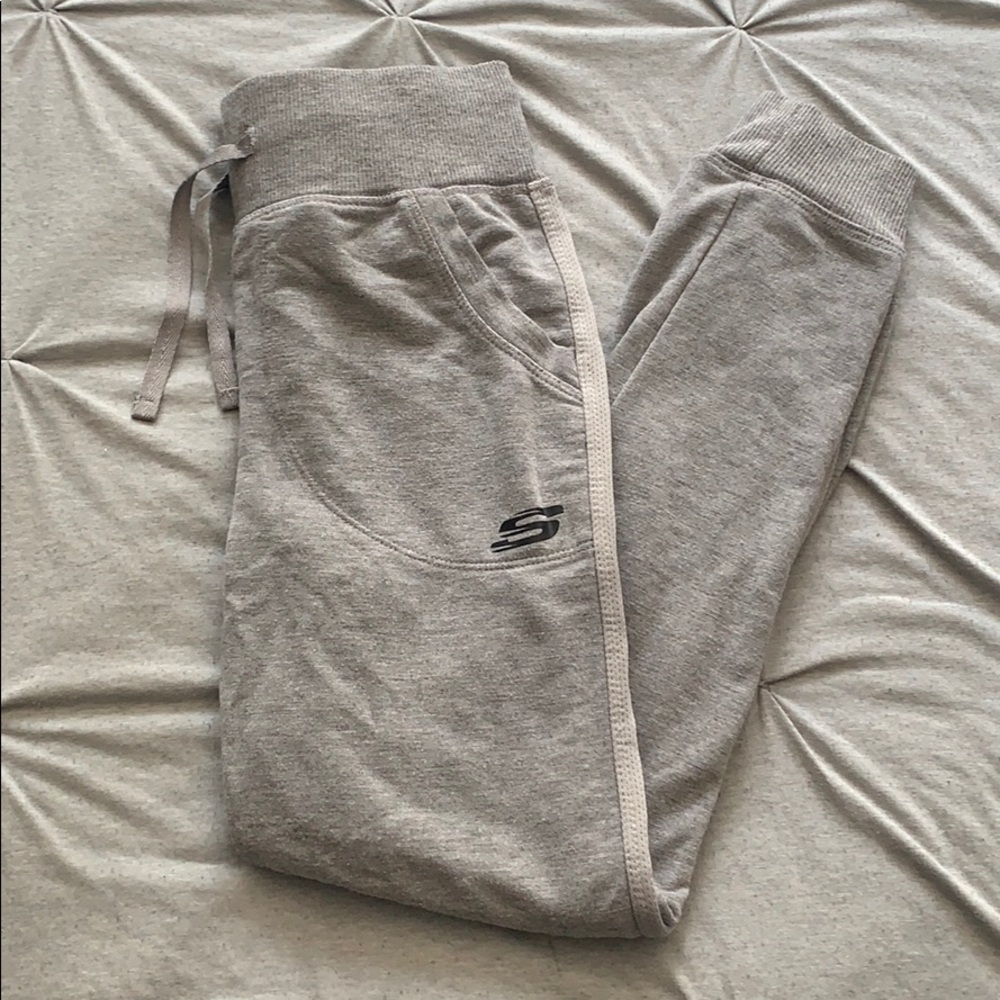 Sketchers gray girls joggers